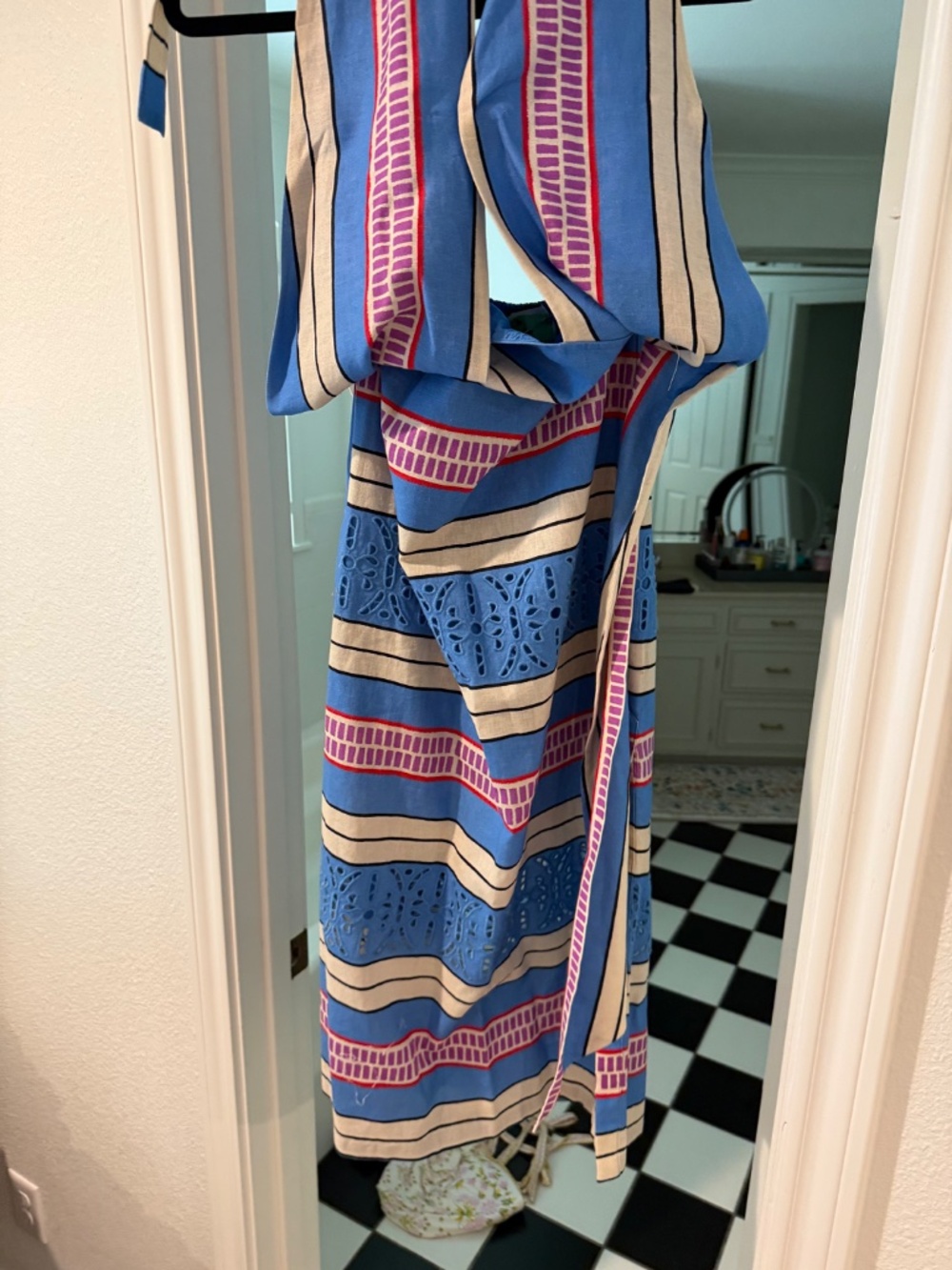 Dress - Picture 2 of 3